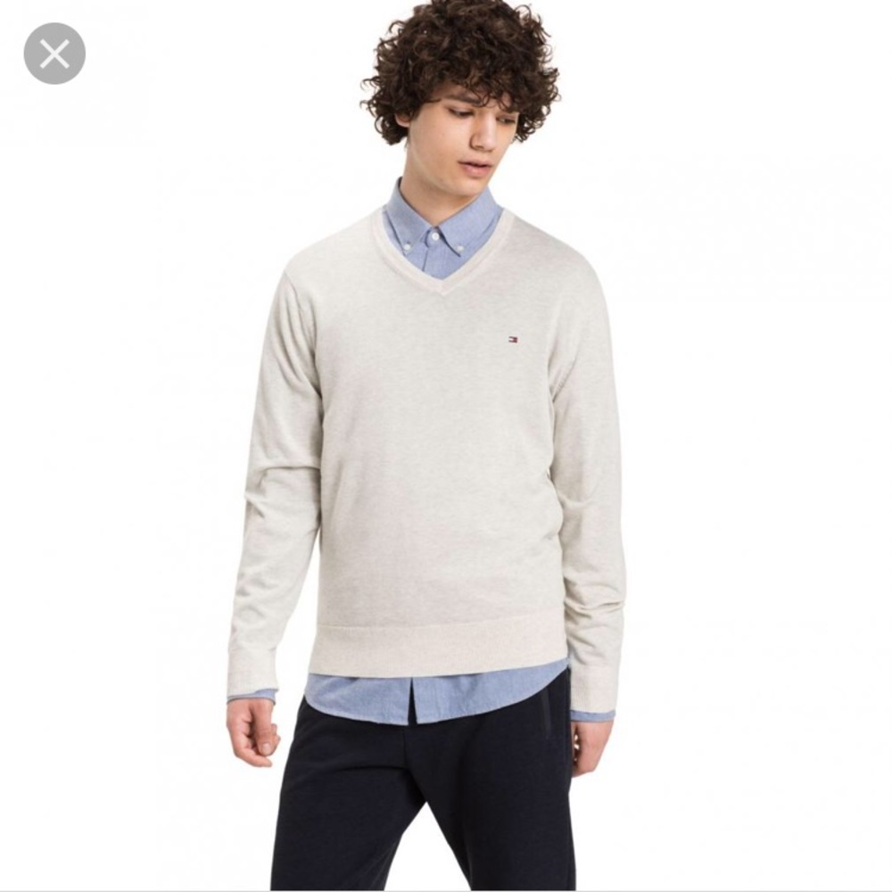 tommy hilfiger white v neck sweater